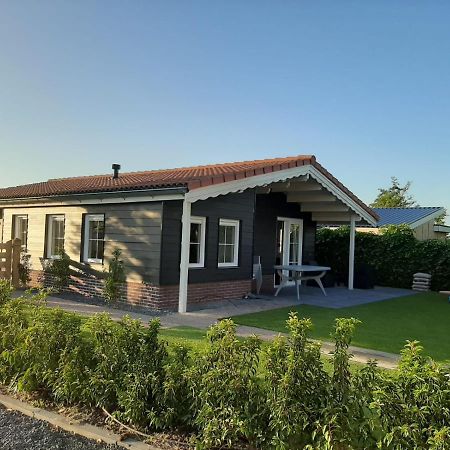 Luxe Chalet 'Wysha' Sint Annaland Εξωτερικό φωτογραφία
