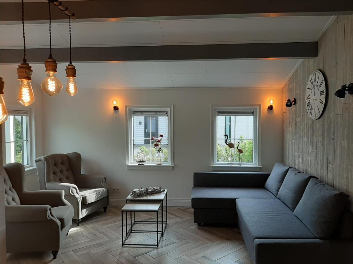 Luxe Chalet 'Wysha' Sint Annaland Εξωτερικό φωτογραφία